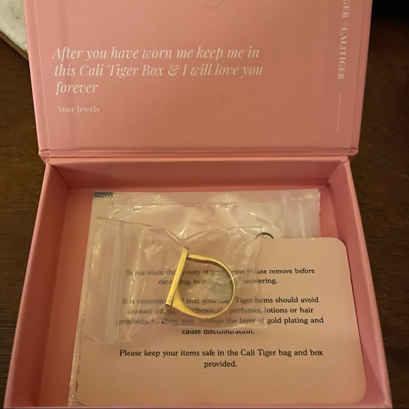 Cali Tiger Nadia Ring- New In Box size 8 - Picture 5 of 5